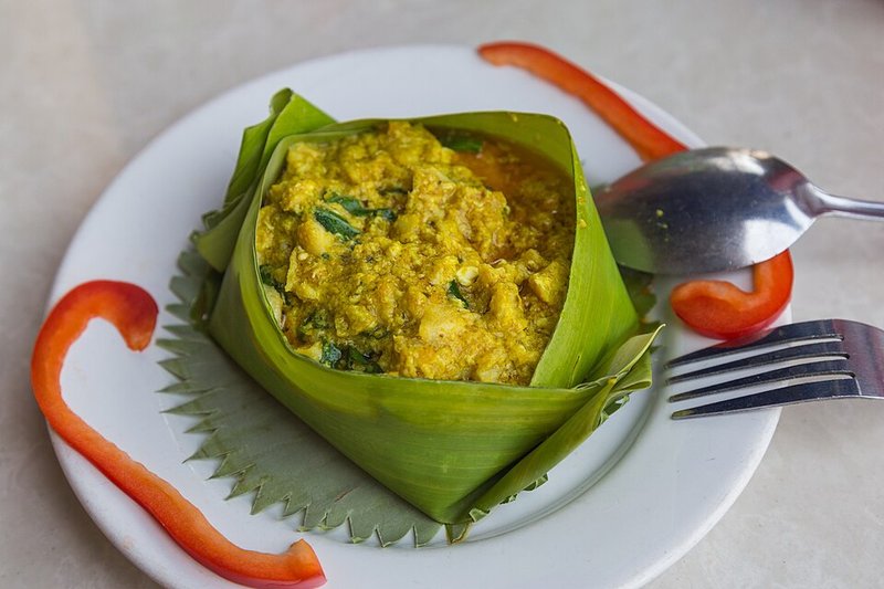 Cá basa kho tiêu xanh