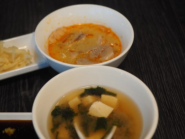 Bạch tuộc kho sả