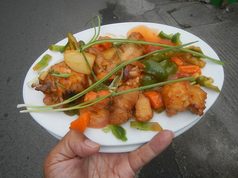 Gà ta kho ớt