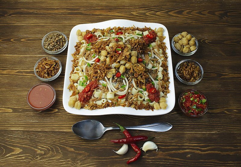 Gà ta kho sả