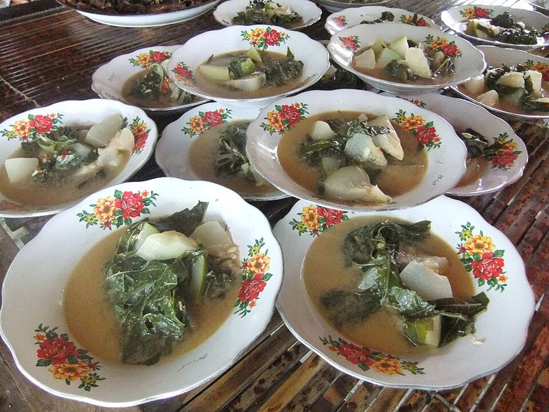 Cá linh kho sả