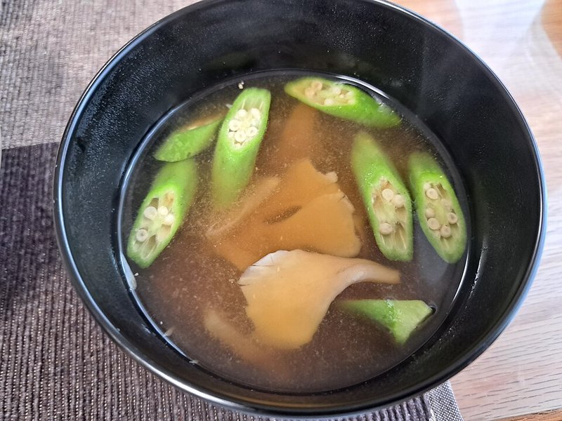 Thịt heo ba chỉ kho sả