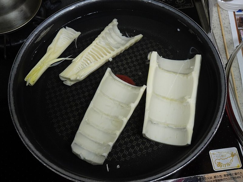 Cá basa phi lê kho nước dừa