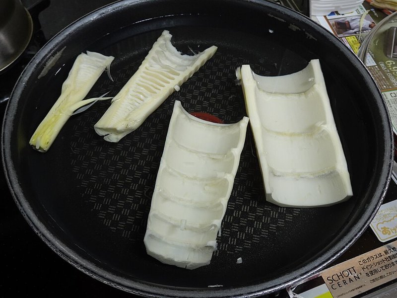 Sò huyết kho gừng