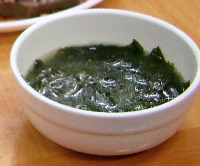 Cá basa kho trứng
