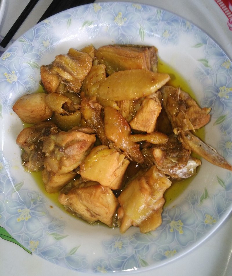 Gà ta kho tiêu
