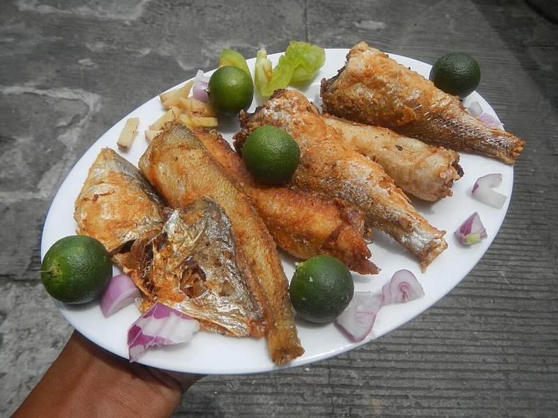 Cá chim trắng kho đậu phộng