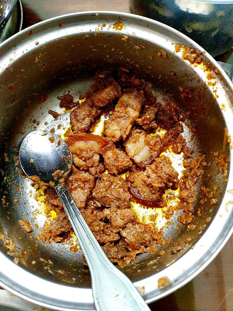 Đậu hũ trắng kho tiêu xanh