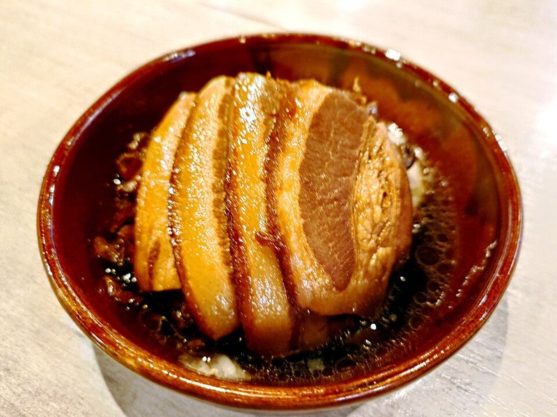 Sườn non heo kho ớt hiểm