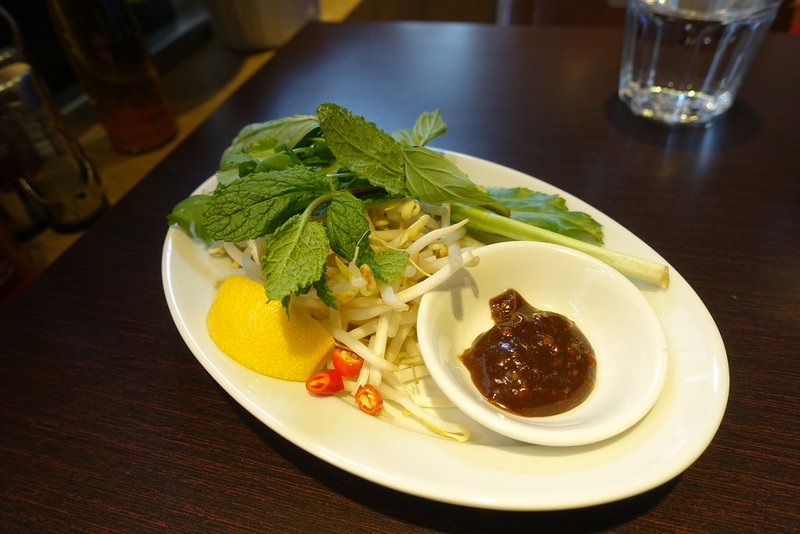 Nấm kim châm xào bò