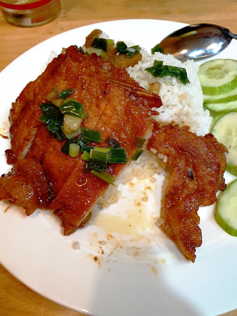 Sườn xào tỏi