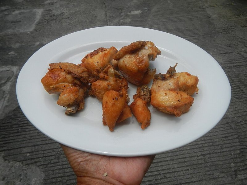 Trứng kho tiêu