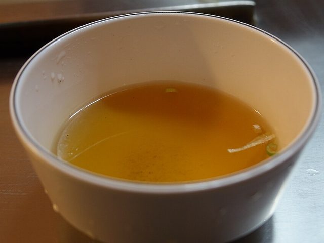 Trứng xào hành lá