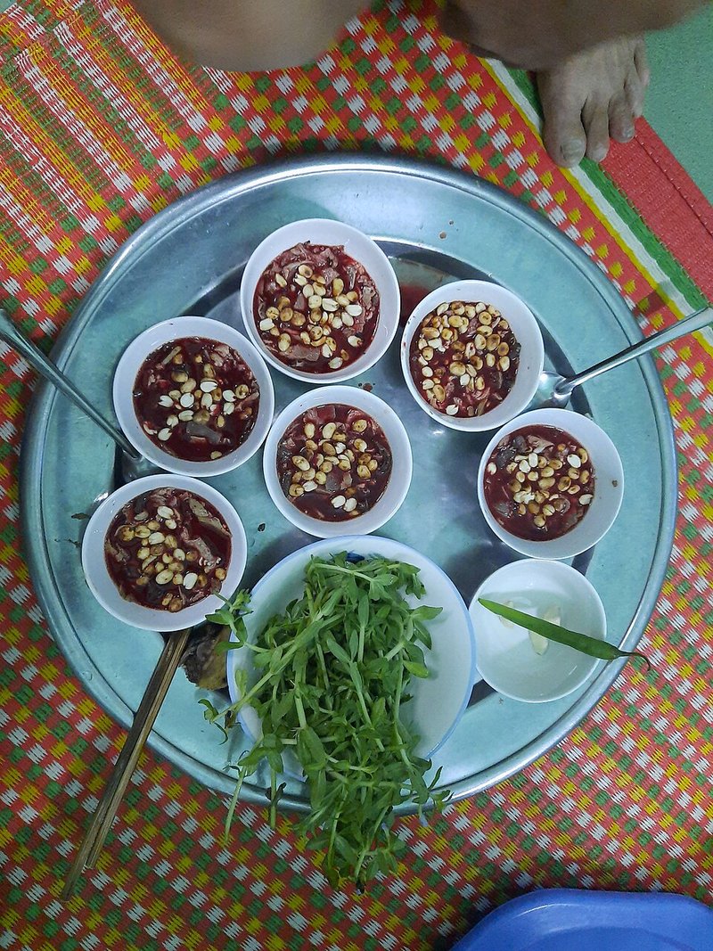 Vịt xào nấm