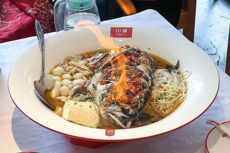 Cá rô phi xào đậu Hà Lan