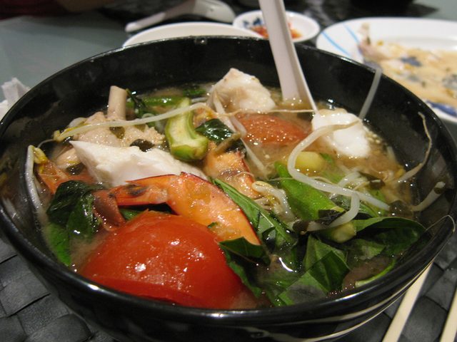 Cá rô xào bông cải