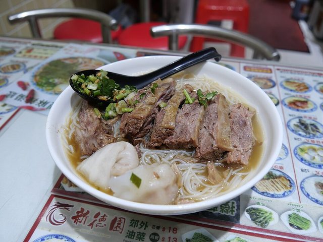 Cá trê xào cải thảo