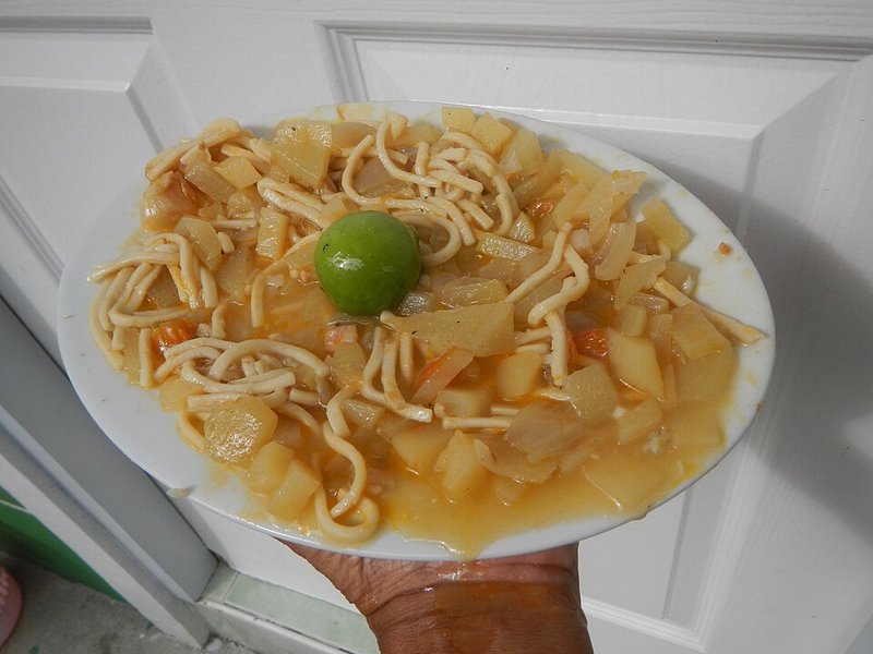 Gà ta trống xào nấm đông cô