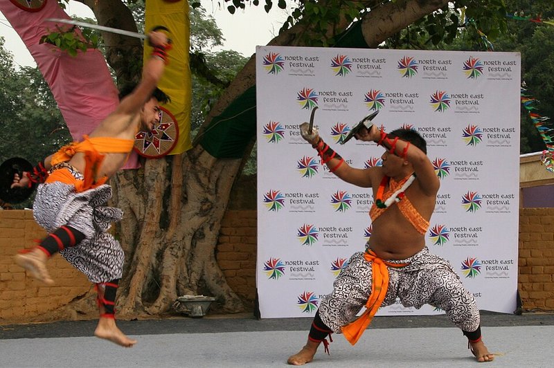Tôm càng xào ớt chuông